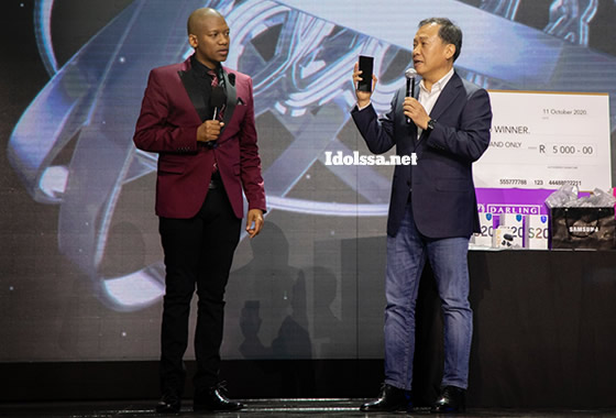 Idols SA 2020 Top 10 Contestants Gifts - Samsung Galaxy S20 FE mobile phones